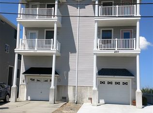 237 36th St #E, Sea Isle City, NJ 08243
