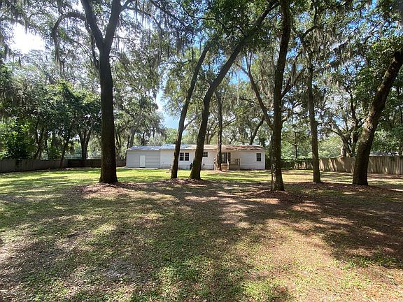 3rd image of 86079 Creek Dr
