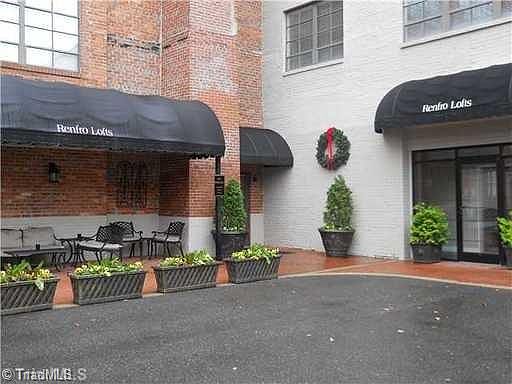 1st image of 165 Virginia St Suite 207