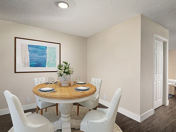 3rd image of 612 Los Arbolitos Blvd APT 2