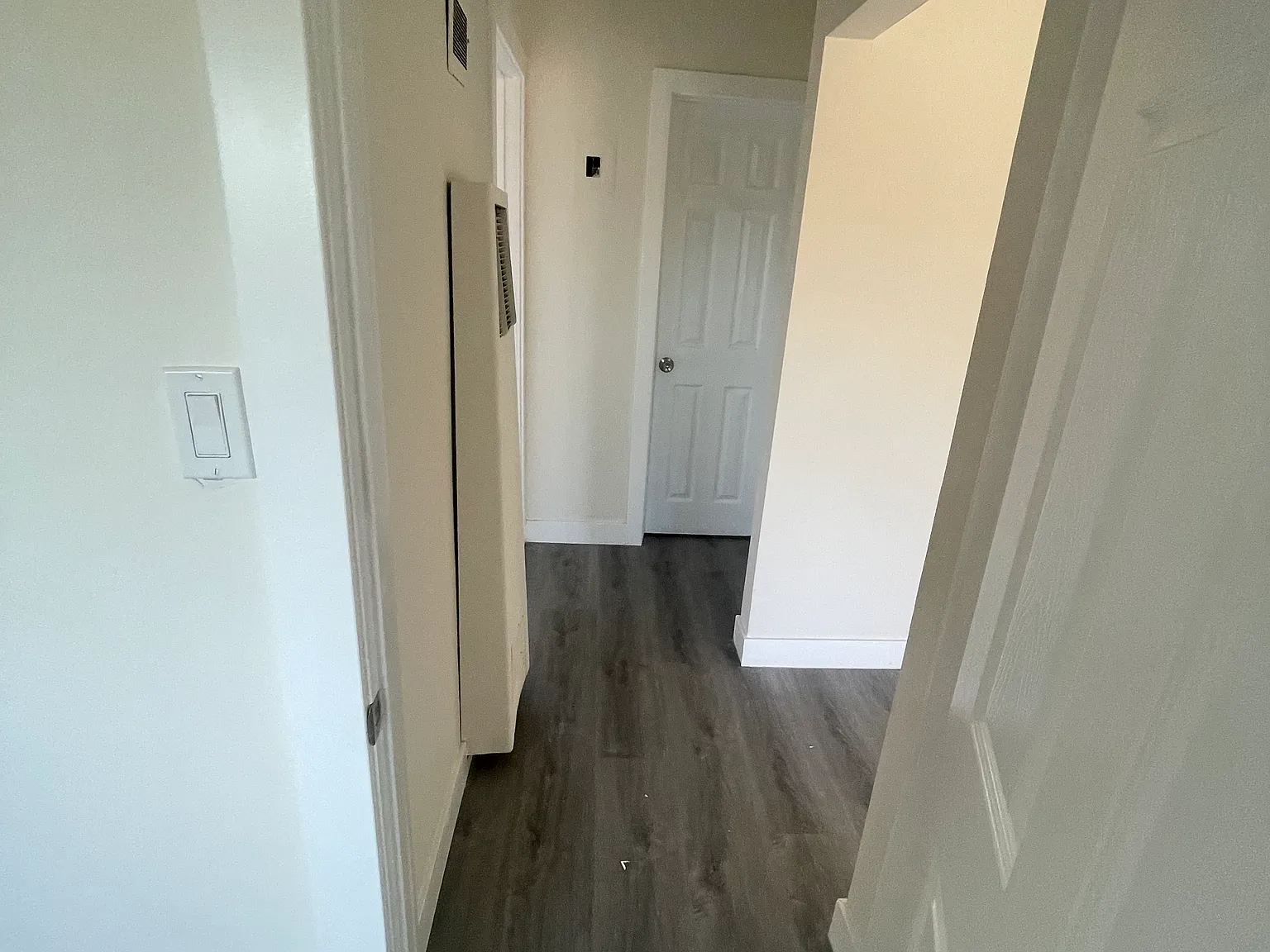 2 bed, 660 sqft, $2,400 — Photo 4
