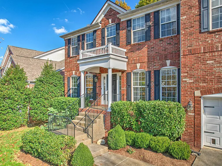 1266 Bridgeton Park Dr — Photo 3