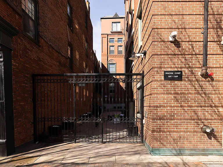 Deacon Court - 1661 Washington Street — Photo 3