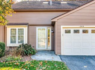 214 Ridgefield Cir #B, Clinton, MA 01510