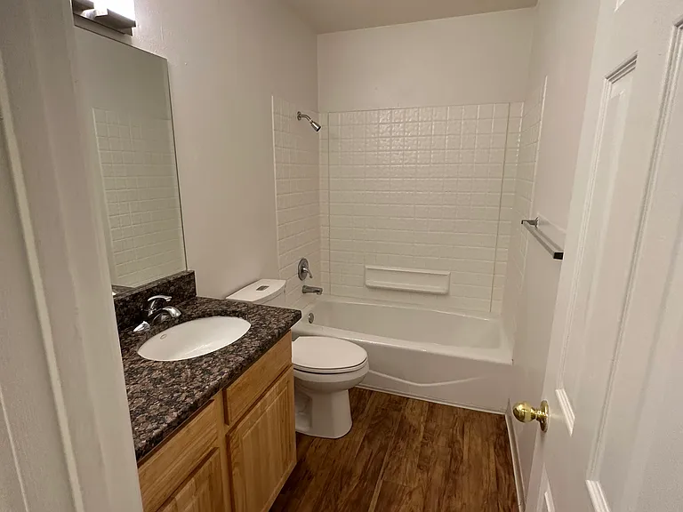 4526 Laguna Pl — Photo 4