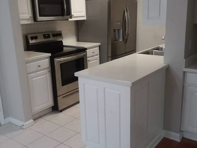 4111 Pine Heights Dr NE — Photo 17