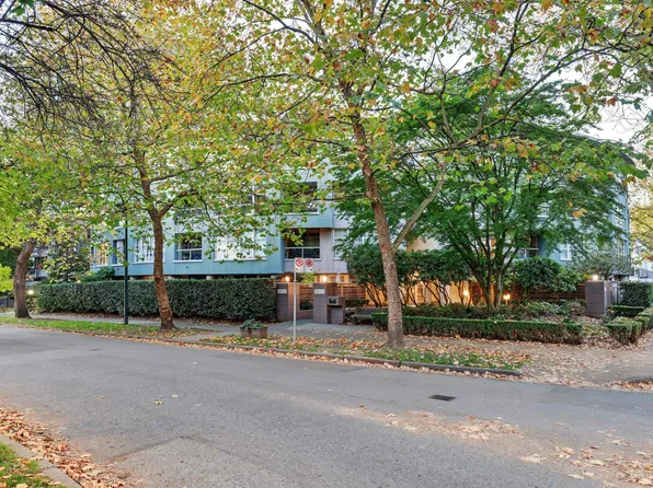 1705 Nelson St #203, Vancouver, BC V6G 1M6