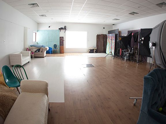 Stuido Shooting Area