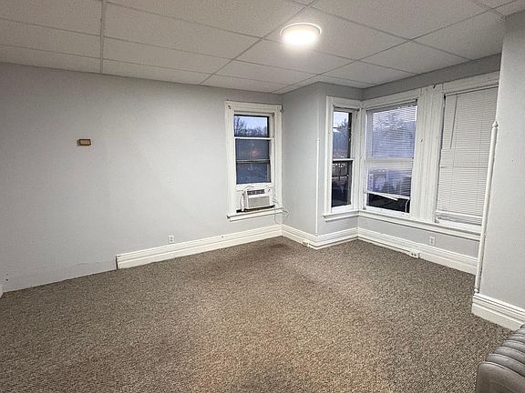 4th image of 195 Ramapo Valley Rd #2A