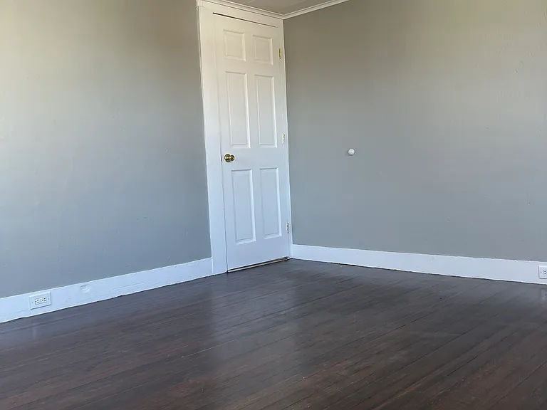 15 Goodyear Ave #2 — Photo 8