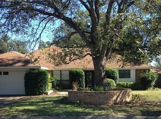 1107 Red Bird Ln, Granbury, TX 76048