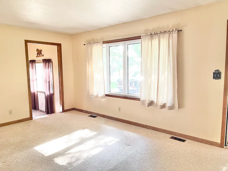 9450 Singleton Rd — Photo 9