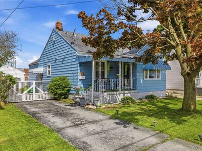 298 Lackawanna Ave, Sloan, NY, 14212