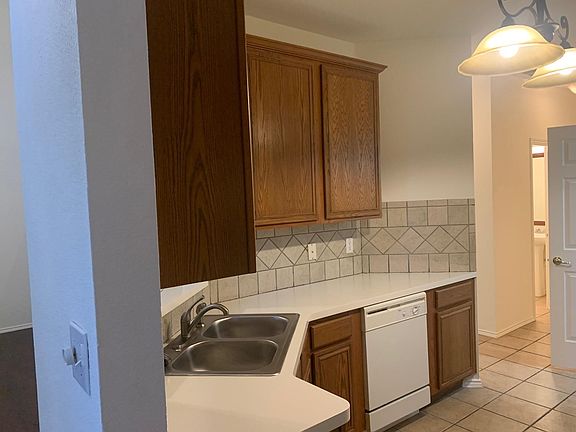5th image of 4577 Woodsboro Ln