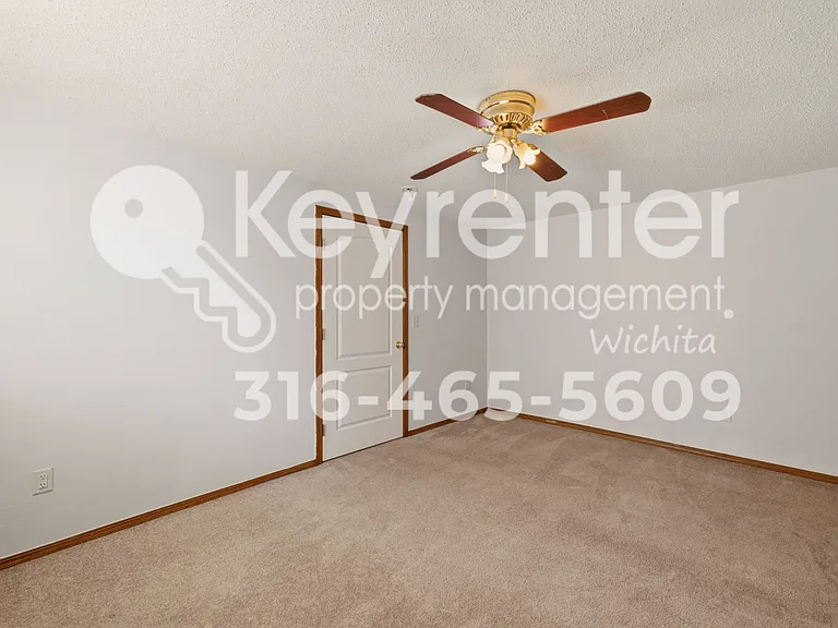 827 S Sunset Cir — Photo 16