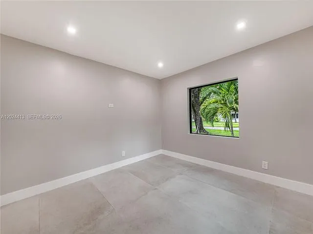 138 NW 106th St — Photo 11
