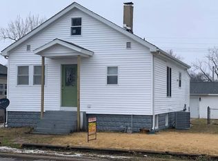 1209 Wall St, Beardstown, IL 62618