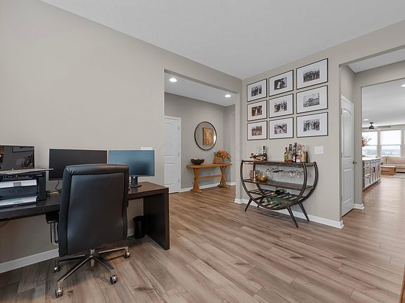 4th image of 1595 Nettle Ct