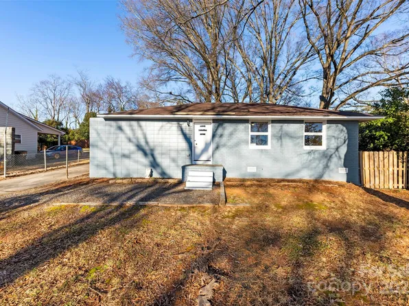 5528 Queen Anne Rd, Charlotte, NC 28217