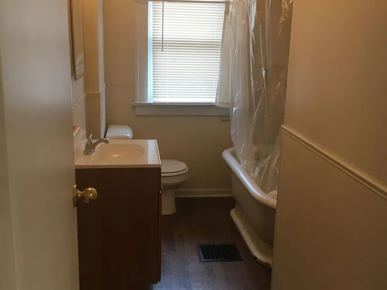 2476 Adams Ave — Photo 21
