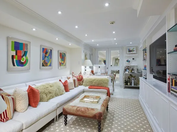 15 East 82nd Street image 29 of 30