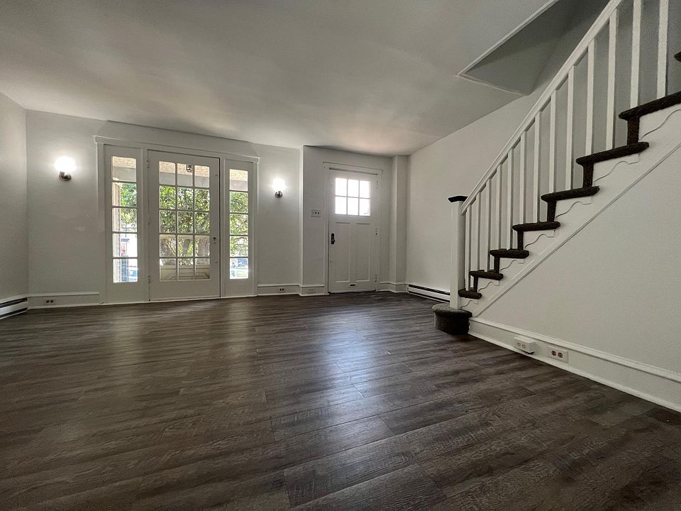 Family room with walkout french door to covered porch