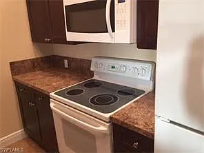 410 Piper Ave — Photo 2