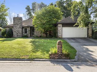 506 N Spruce Ave, Nixa, MO 65714