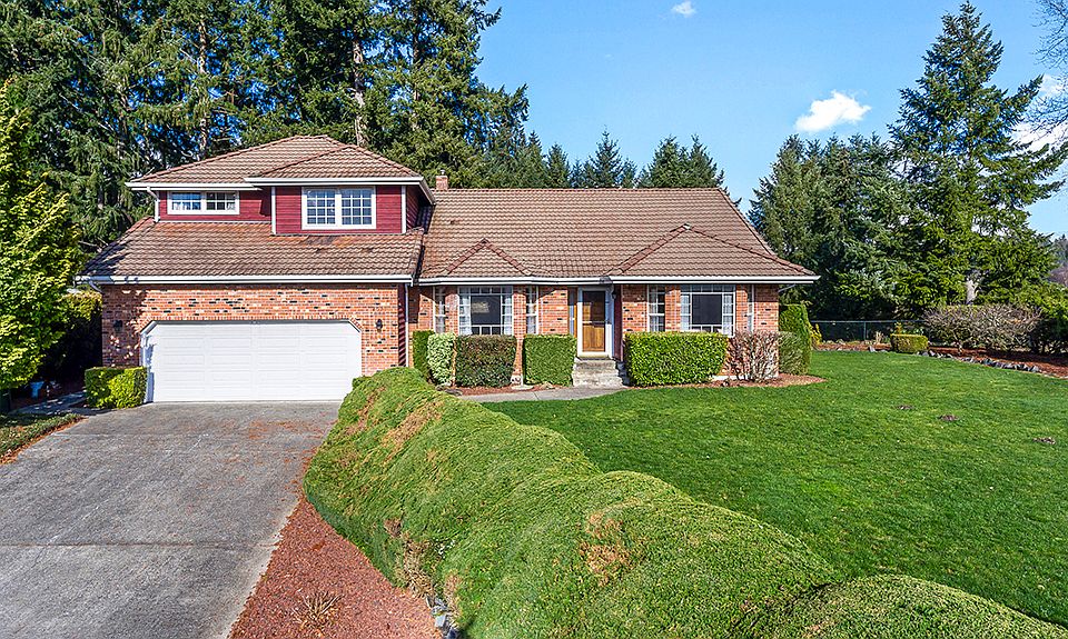1st image of 4021 151st St E