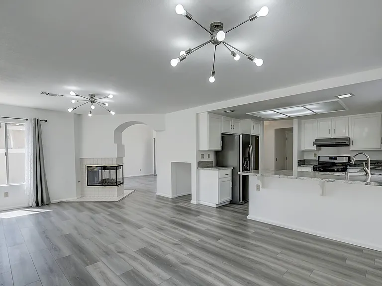 34921 Shadowwood Dr — Photo 16
