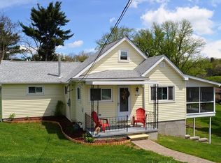 910 Sycamore St, Washington, PA 15301