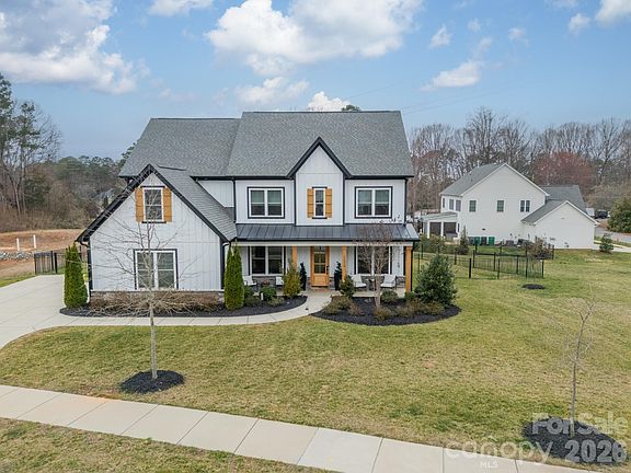 2nd image of 11216 Wooded Saddle Rd