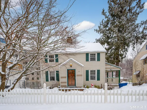 61 Nottingham Terrace, Waterbury, CT 06704