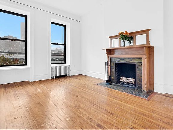 4th image of 116 W 76th St APT 5F