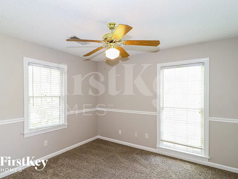 7780 Hawkcrest Dr — Photo 11