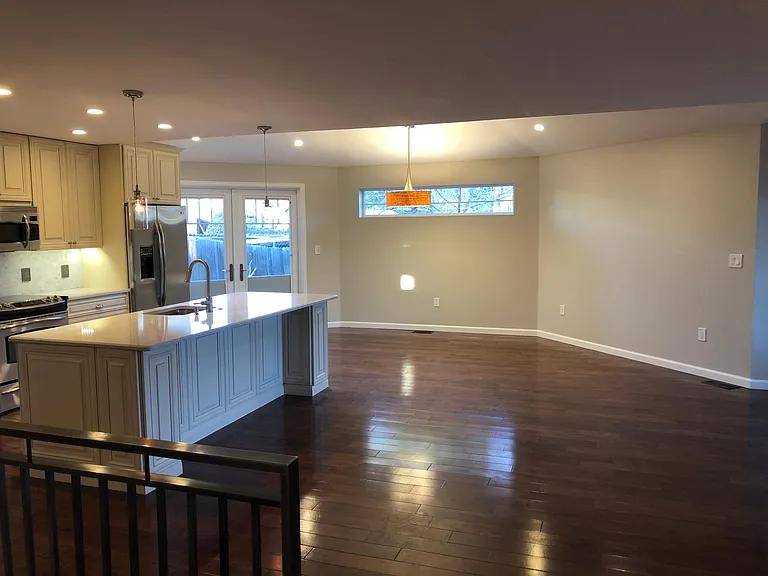 569 Juniper Ct — Photo 8