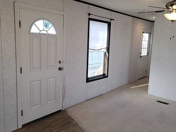 4th image of 47 Van Wyck St