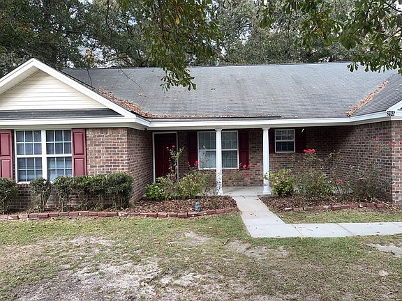 2nd image of 295 Creekside Cir