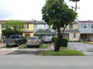 1695 W 68th St, Hialeah, FL 33014