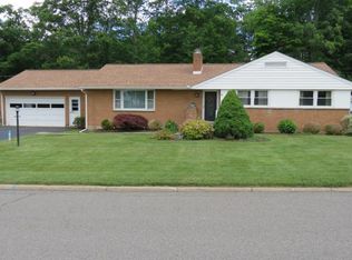 201 Brook Hill Ave, Vestal, NY 13850
