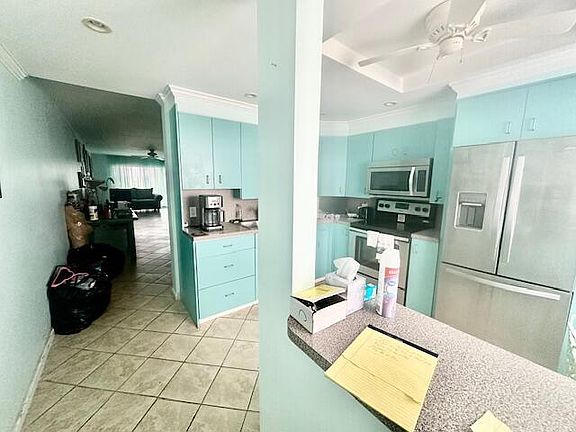 2nd image of 4037 Hythe C