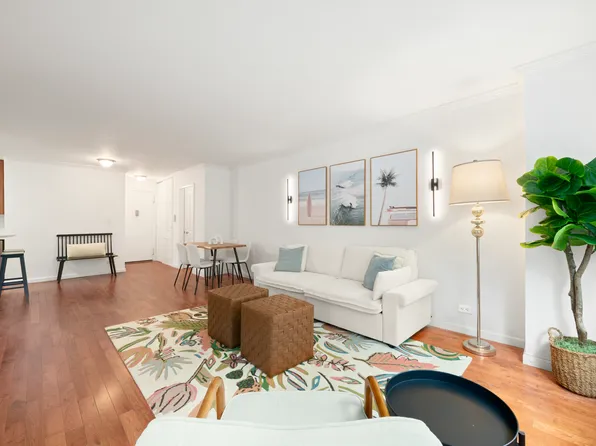 400 East 77th Street image 5 of 10