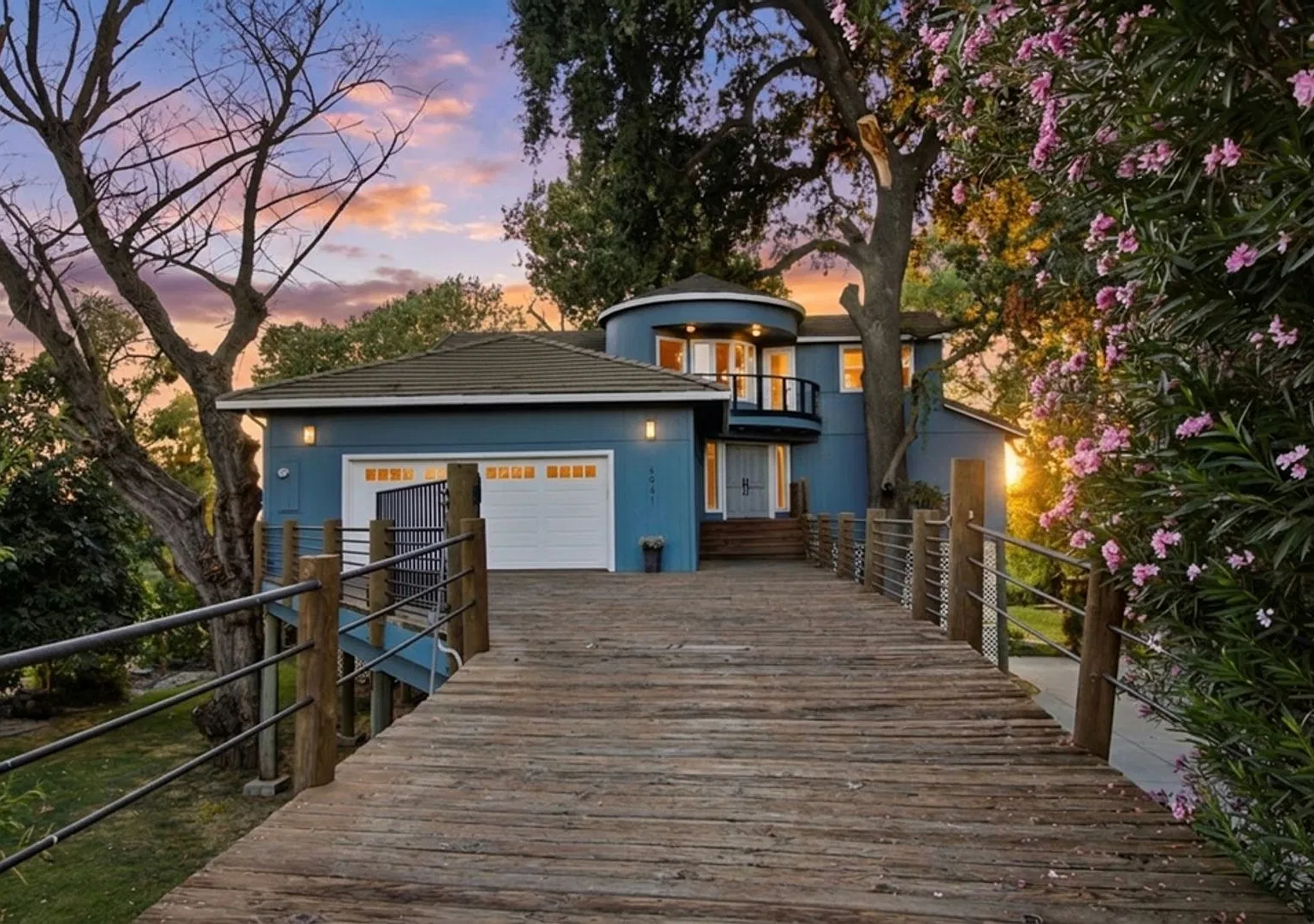 Stunning 3-Bedroom Riverfront Home with Private Dock & Panoramic Views! — Photo 1