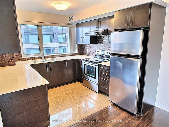 4th image of 273 S Park Rd #306