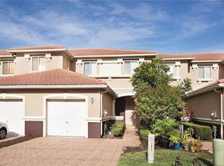 9652 Roundstone Cir, Fort Myers, FL 33967