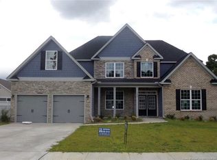 615 W Summerchase Dr, Fayetteville, NC 28311