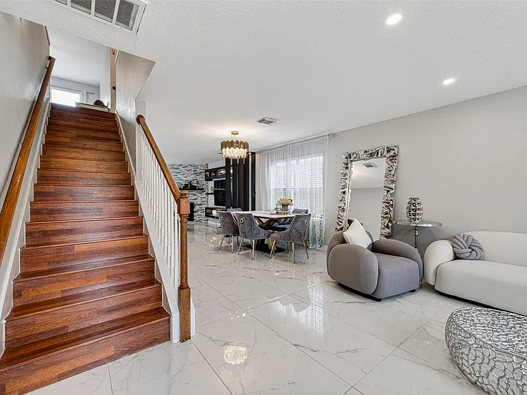 21202 Barker Canyon Ln — Photo 5
