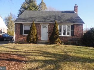 941 Greenbriar Ln, Springfield, PA 19064