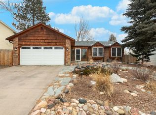 380 Saddlemountain Rd, Colorado Springs, CO 80919