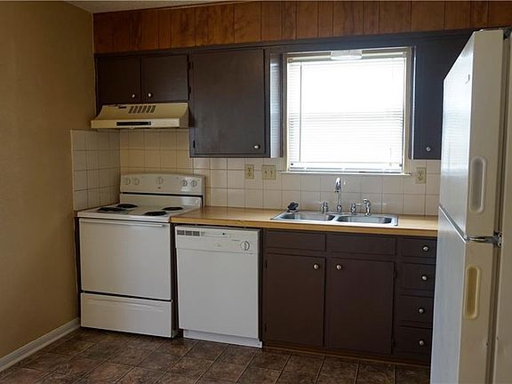 5th image of 3806 Griffin Dr